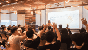 Antusiasme Skypreneur Skystar Ventures Batch 12 dalam mengikuti rangkaian Startup Visit di kantor DANA